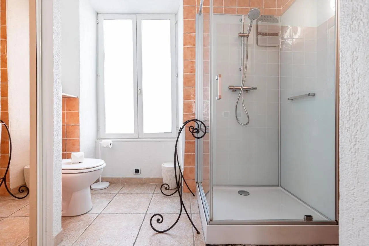 1 Bedroom Apartment In Nice Port 0*,
