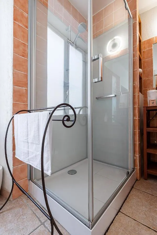 1 Bedroom Apartment In Nice Port France